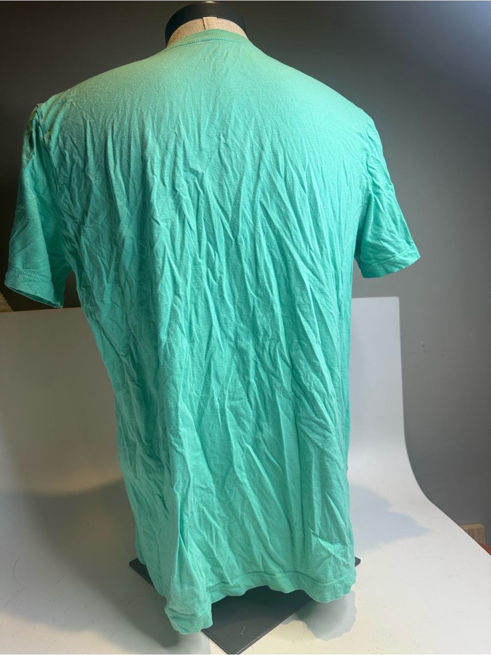 Nike Mint Green T-Shirt with Silver Swoosh AIR Logo - Picture 4 of 5